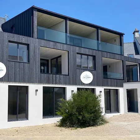 Apartament & 